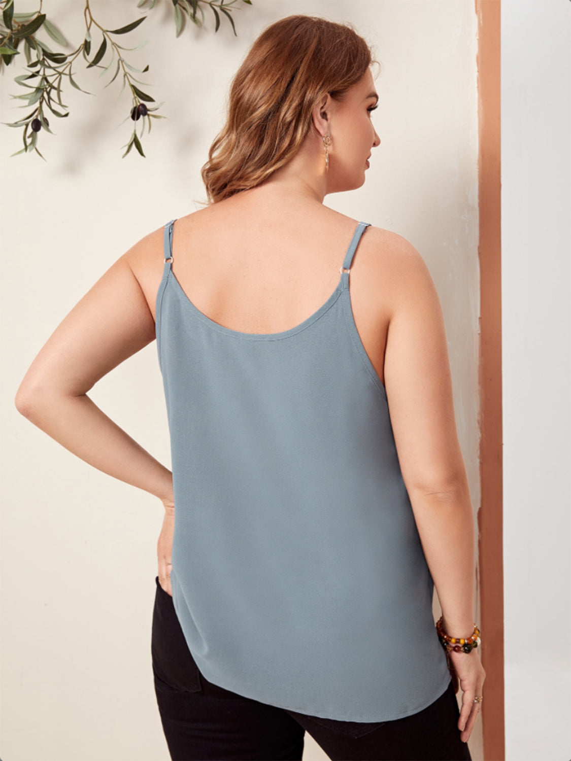 Plus Size Scoop Neck Cami